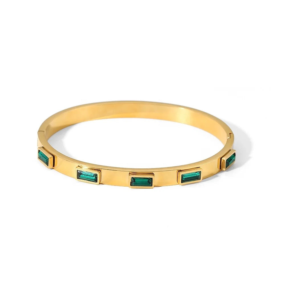 CHARM EMERALD BANGLE