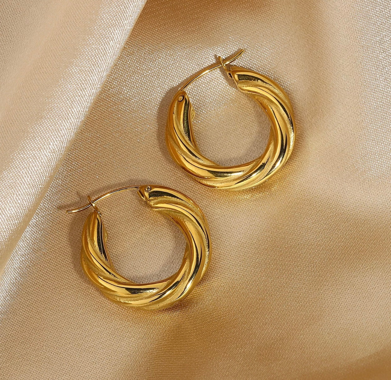 TWISTED HOOP EARRINGS